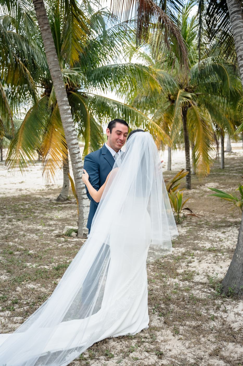 Primer encuentro de los novios