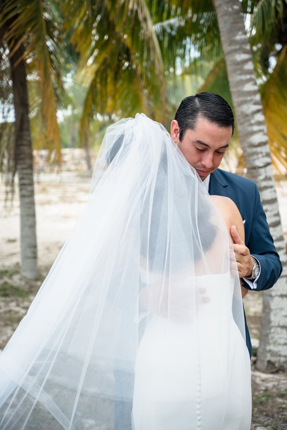 Primer encuentro de los novios