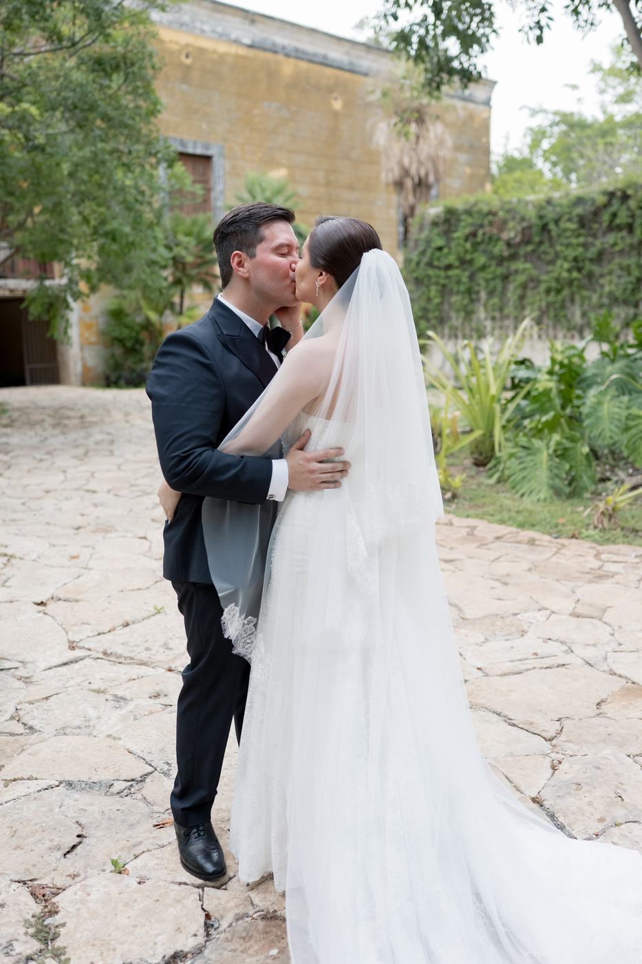 Primer encuentro de los novios