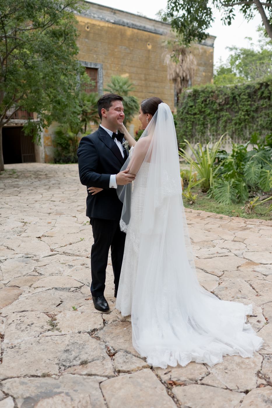 Primer encuentro de los novios